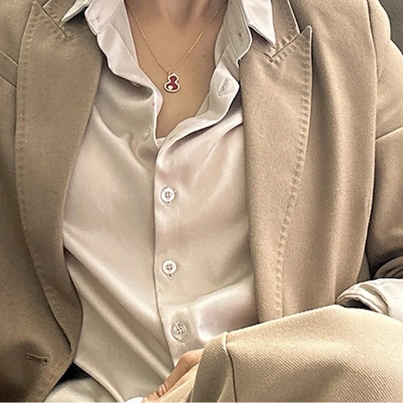 Gorjana Gourd Necklace - Picture 2 of 9